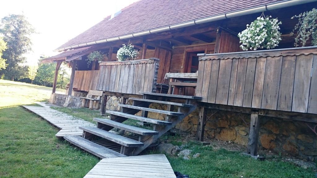 Rustic Home Mia Дуга Реса Стая снимка