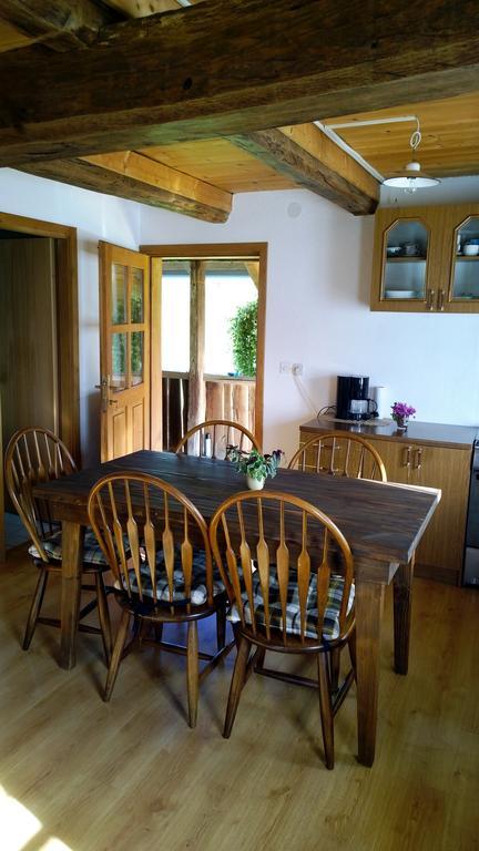 Rustic Home Mia Дуга Реса Стая снимка