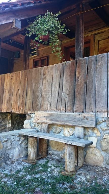 Rustic Home Mia Дуга Реса Стая снимка