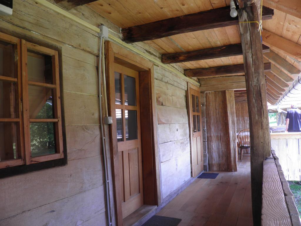 Rustic Home Mia Дуга Реса Стая снимка