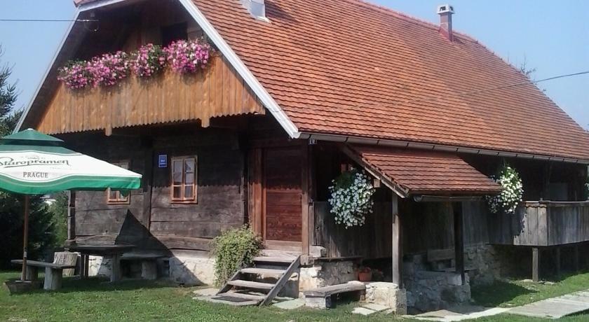 Rustic Home Mia Дуга Реса Екстериор снимка